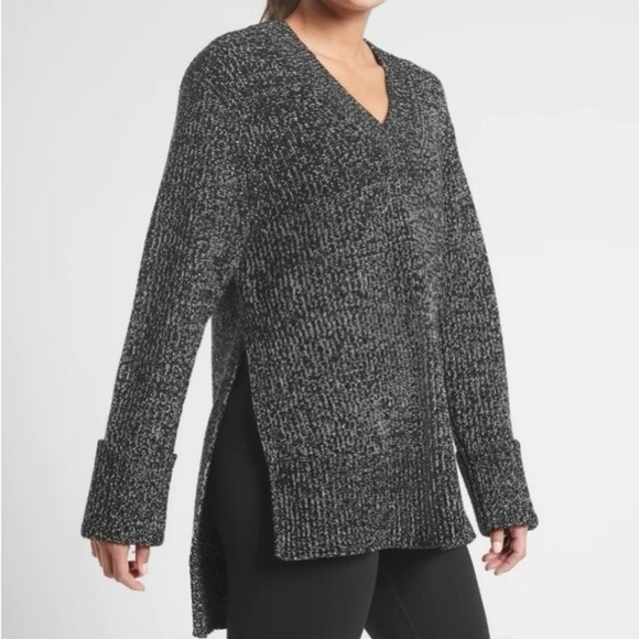 Athleta SHASTA V-NECK SWEATER size Small - Picture 1 of 9